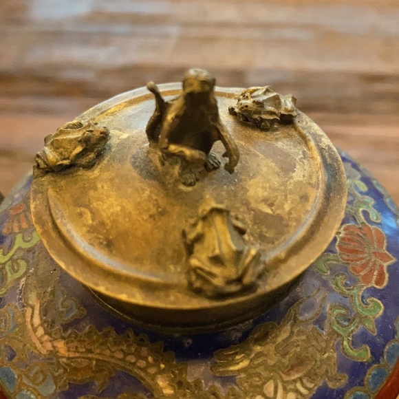 Antique exquisite design dragon & monkey red jade - Picture 2 of 15